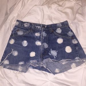 Levi polka dot high waisted shorts
